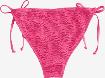 Bas de bikini self. en rose : devant