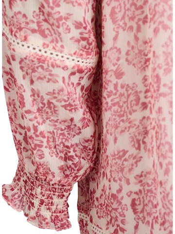 Rochie de la Zizzi pe roz