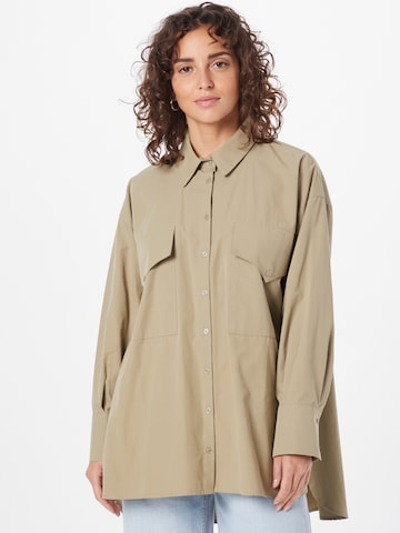 Karo Kauer Blouse in Green: front