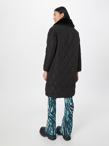 Wallis Between-seasons coat in Black