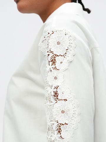 PIECES Bluzka 'PCBETTA' w kolorze biały