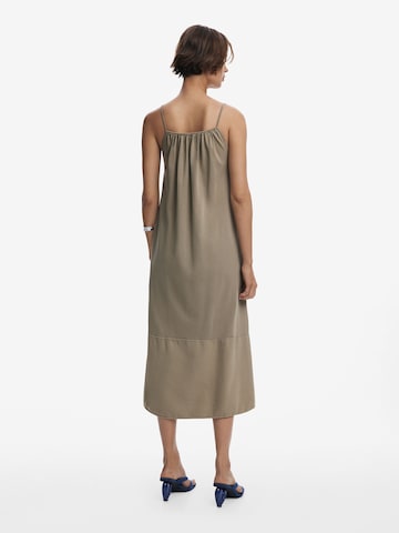 Rochie de la Desigual pe verde