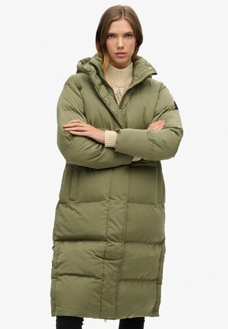 Superdry Winter Coat in Green: front