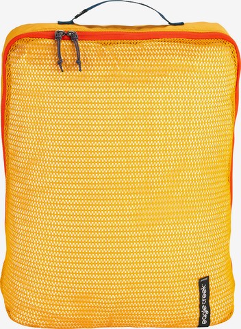 EAGLE CREEK Garment Bag in Yellow: front