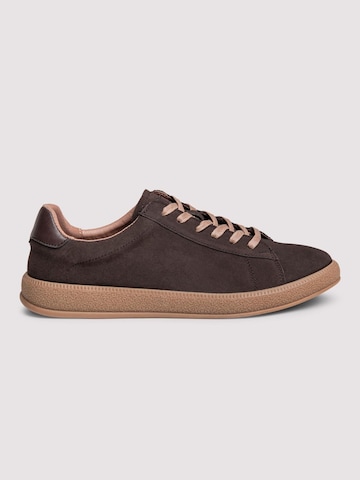 Pantofi de la Ombre pe maro