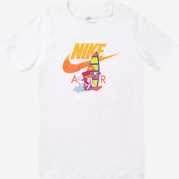 Nike Sportswear Тениска в бяло: отпред