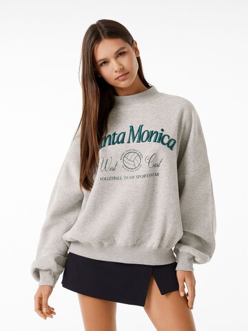 Bershka Sweatshirt in Grey: front