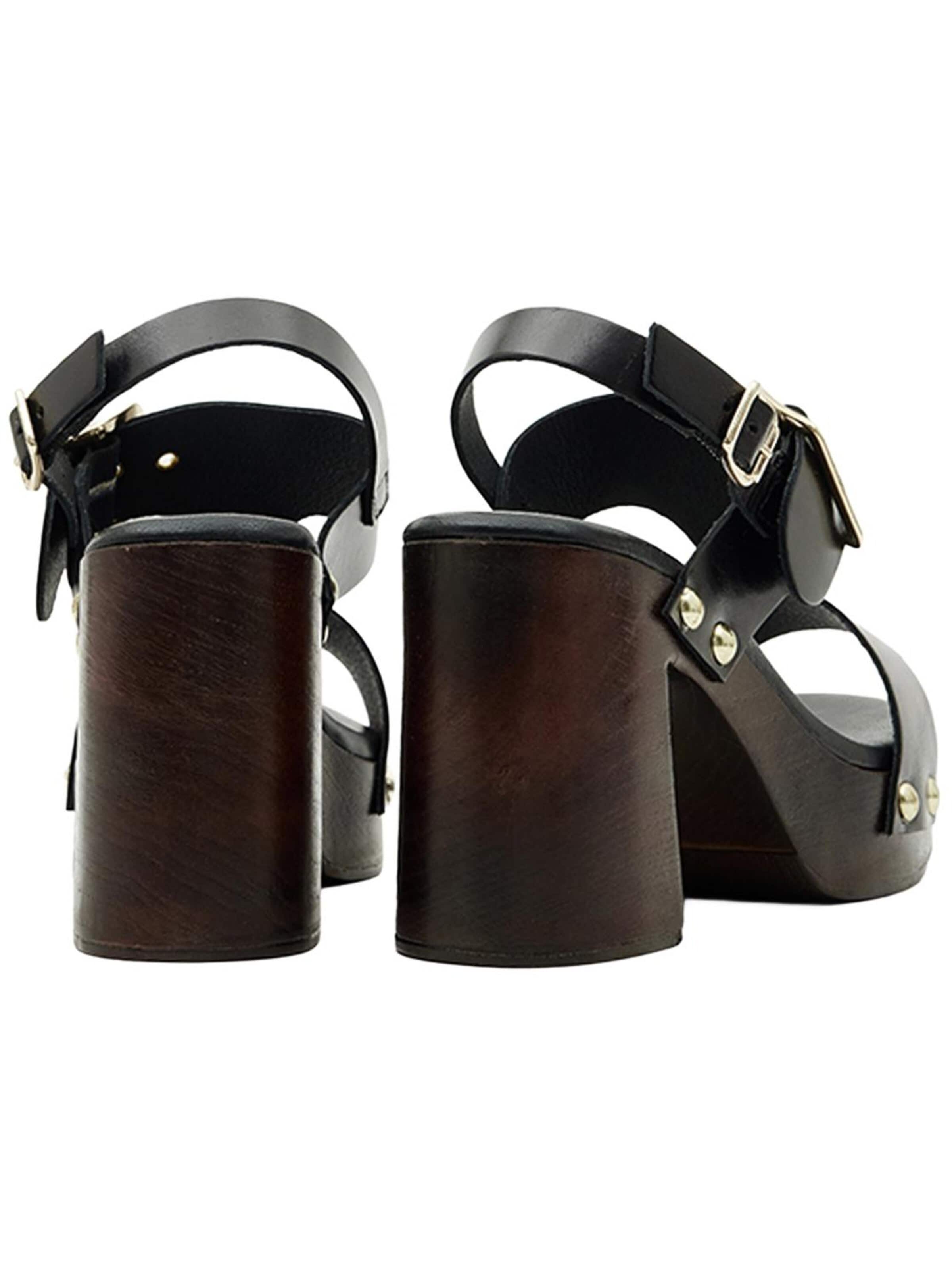 Desa Strap sandal 'DESA Damen-Plateausandalen aus Leder mit Nieten' in Black