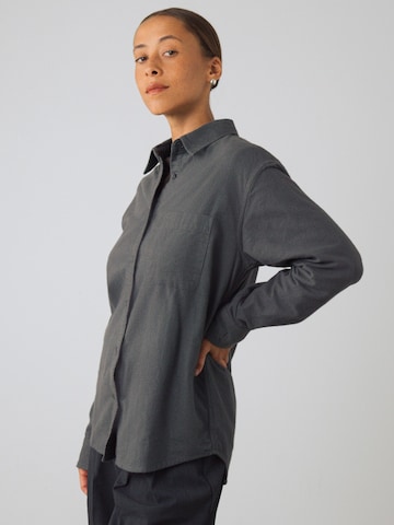 Honest Basics Shirt in Grijs