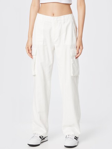 Regular Pantalon cargo Gina Tricot en blanc : devant