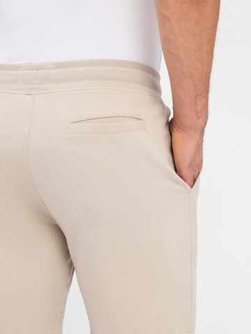 Nils Sundström Regular Shorts in Beige