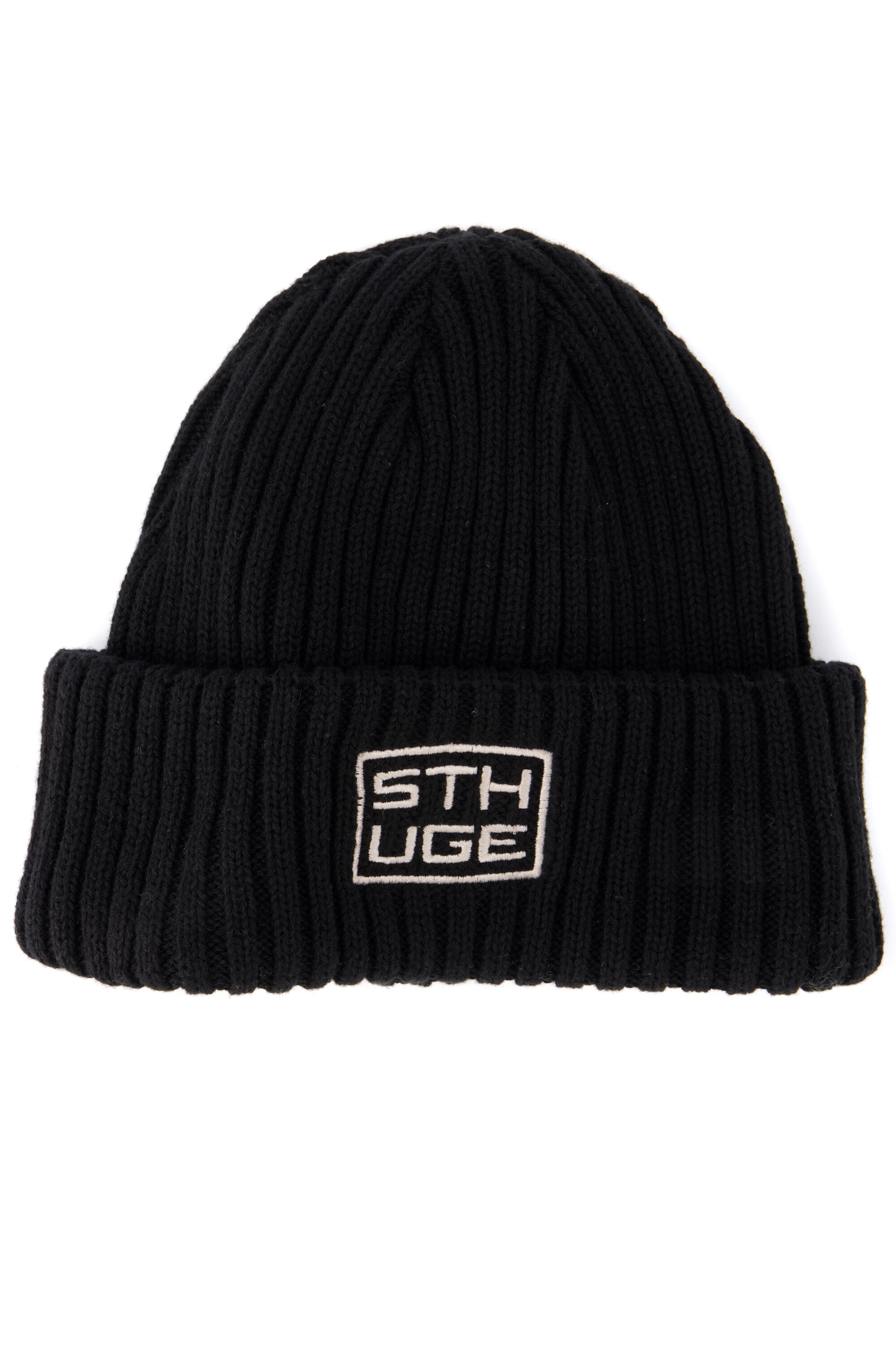 STHUGE Beanie in Black: front