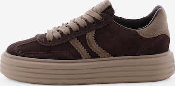 Kennel & Schmenger Sneaker ' LILO ' in Braun: Vorderseite