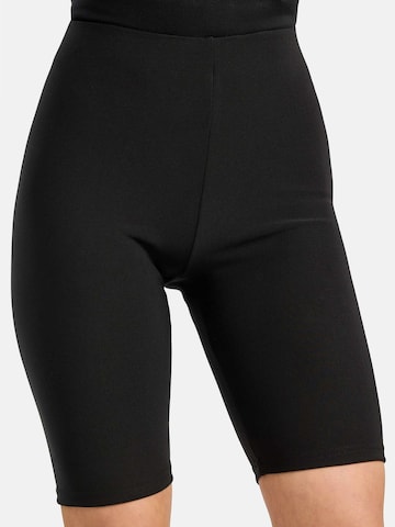 regular Pantaloni ' HENNE-LONG-BICYLE ' di Liberte Essentiel in nero
