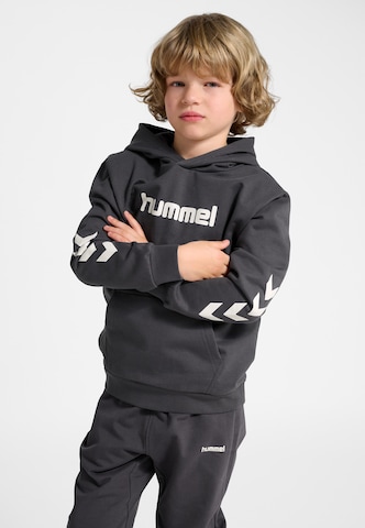 Sweat de sport Hummel en gris : devant