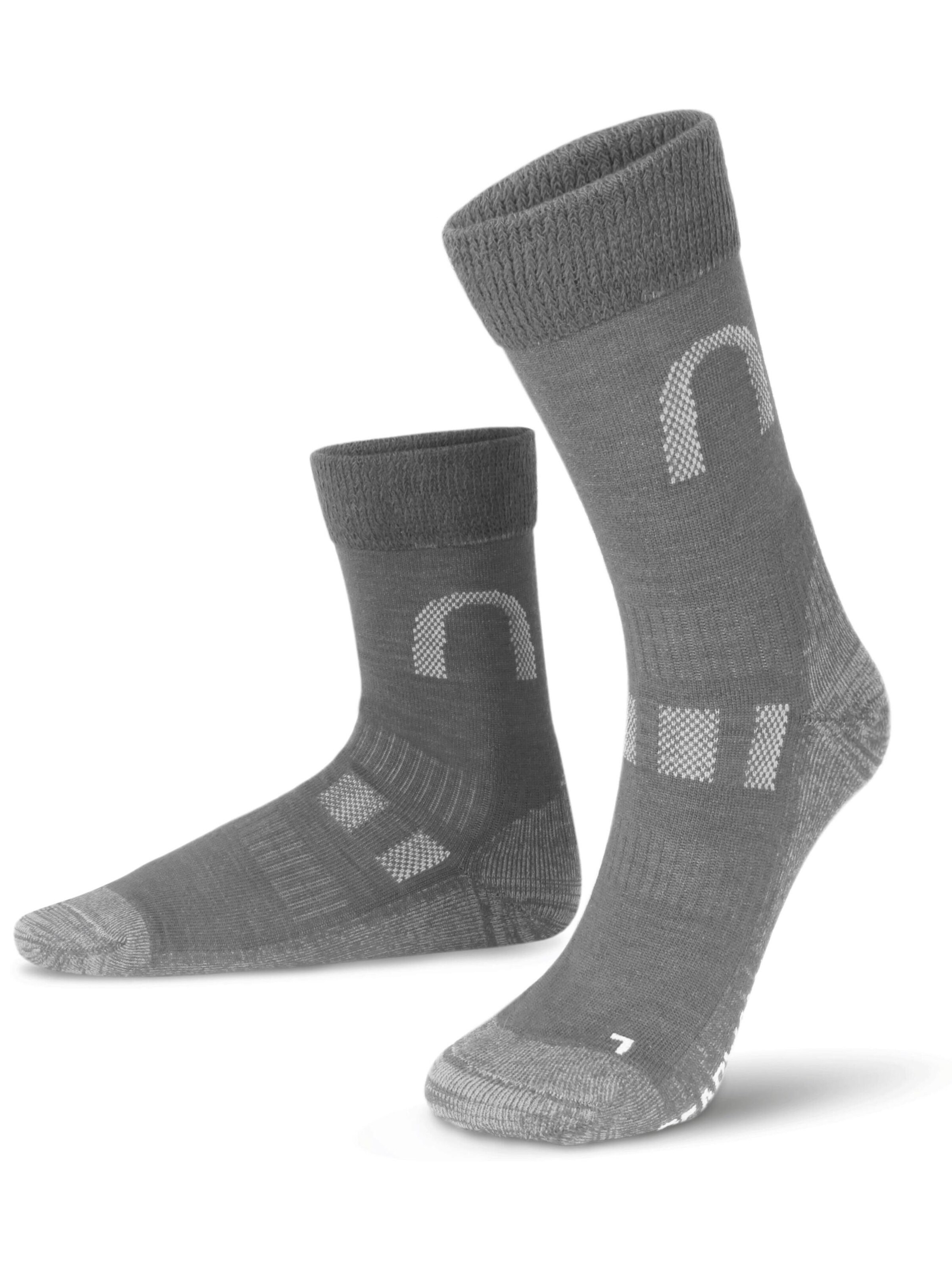 Chaussettes de sport normani en gris : devant