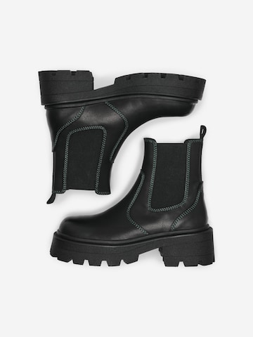 ONLY Chelsea Boots 'BANYU' in Black