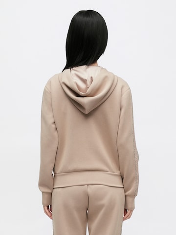 GUESS Sweatjacke in Braun