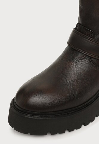 Botine '900' de la Copenhagen Studios pe maro