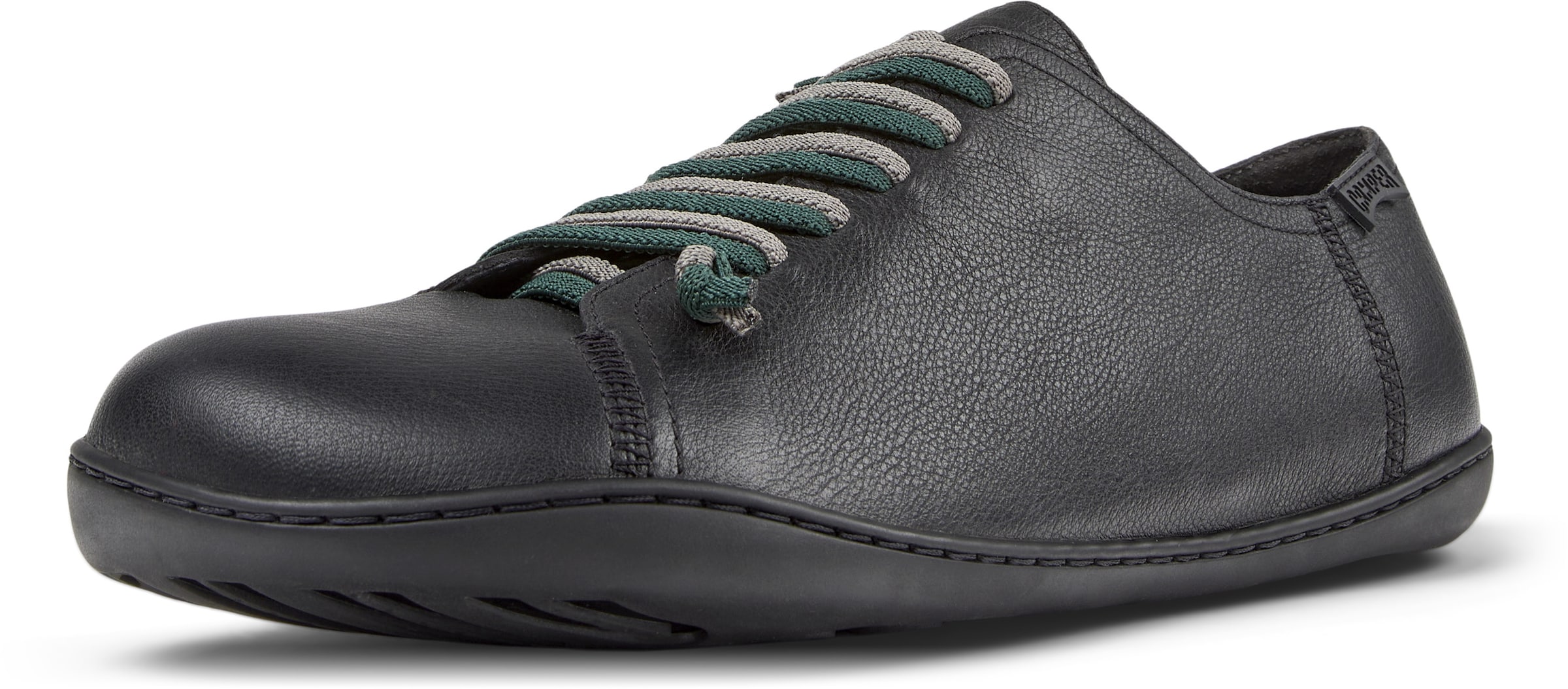 Baskets basses 'Peu Cami' CAMPER en noir : devant