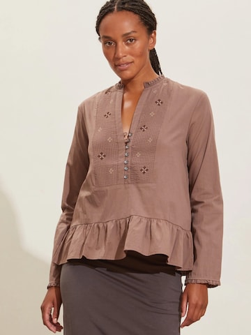Chemisier 'Tove' Odd Molly en beige : devant