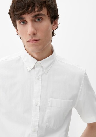 Slim fit Cămașă de la s.Oliver pe alb