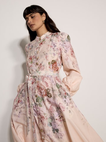 Robe ' ' Apricot en rose