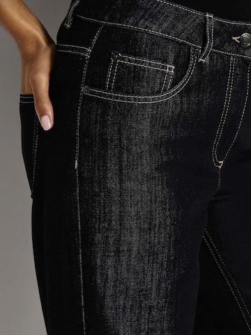 MADELEINE Loosefit Jeans in Zwart