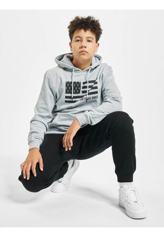 DEF Sweatshirt 'Don´t Walk Dance' in Grau