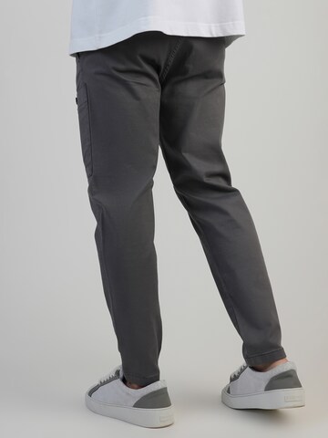 SikSilk Tapered Cargobroek in Grijs