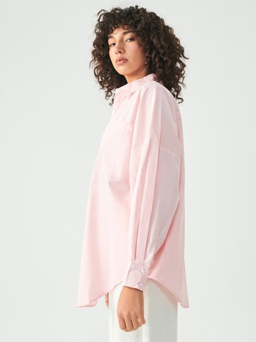 St MRLO Blouse 'REQUISITE' in Pink: back