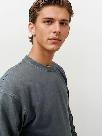 A Question Of (AQO) Sweatshirt 'Acid' i blå