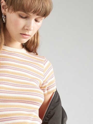 Iriedaily Koszulka 'Pippa' w kolorze beżowy