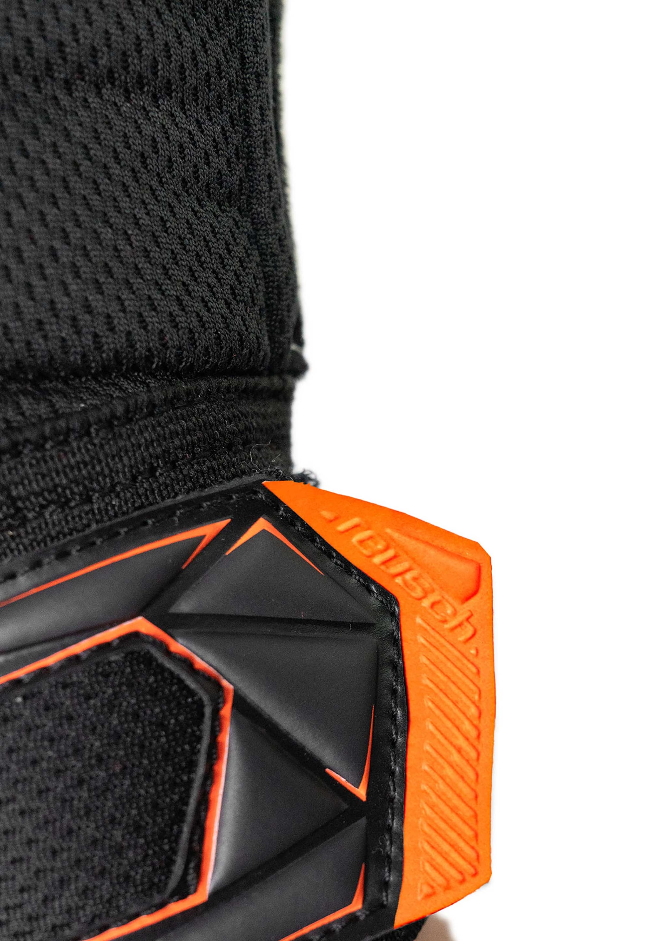REUSCH Torwarthandschuhe 'Attrakt Advance Junior' in Schwarz