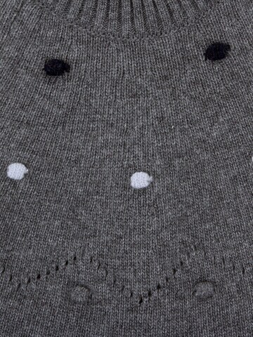 KNOT Sweater 'AMAL' in Grey