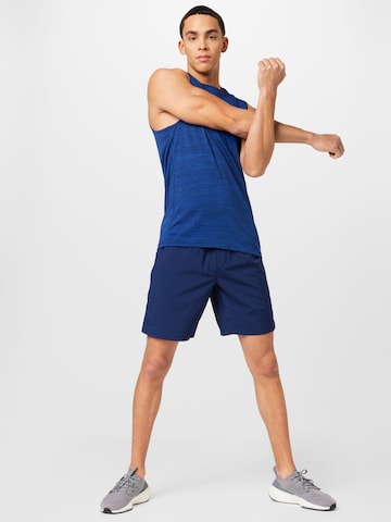 SKECHERS Regular Sportshorts in Blau