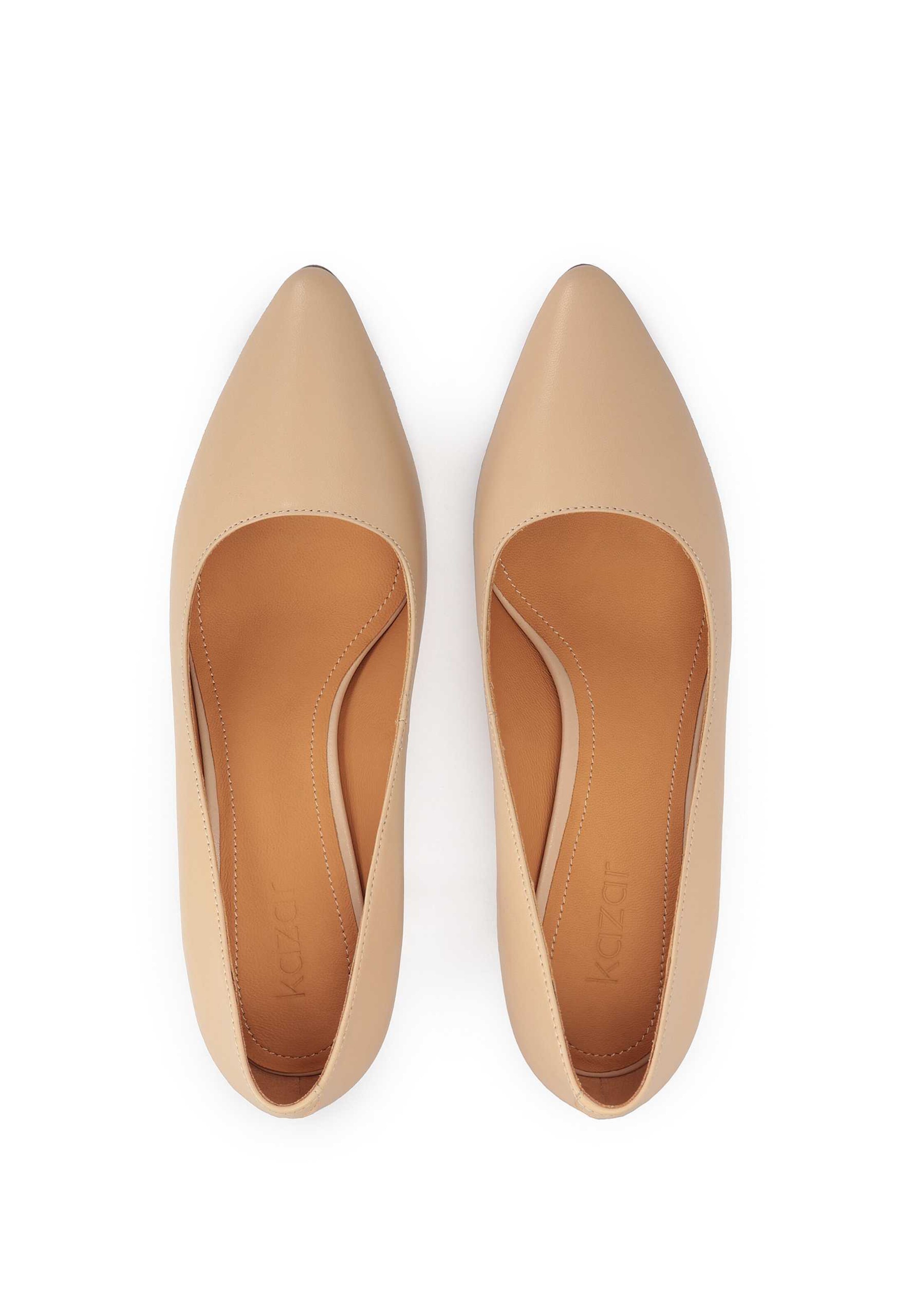 Kazar Pumps in Beige