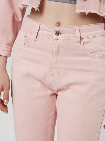 Influencer Regular Jeans in Roze