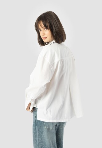 Camicia da donna 'Delia' di Elias Rumelis in bianco