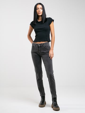 BIG STAR Slimfit Jeans 'Maggie' in Zwart