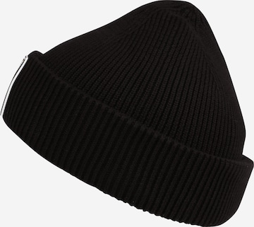 Calvin Klein Jeans Beanie in Black: front