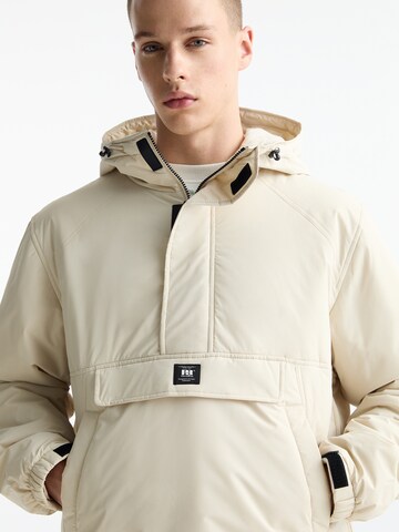 Veste mi-saison Pull&Bear en beige