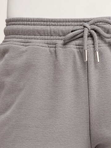 Pantalon Ethiquet en gris