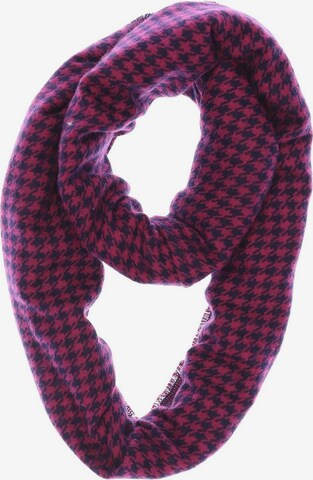 s'questo Scarf & Wrap in One size in Pink: front