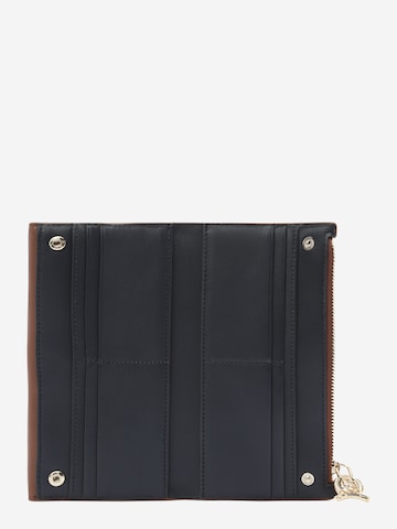 TOMMY HILFIGER Wallet in Brown