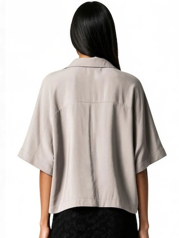 Busem Blouse in Lila