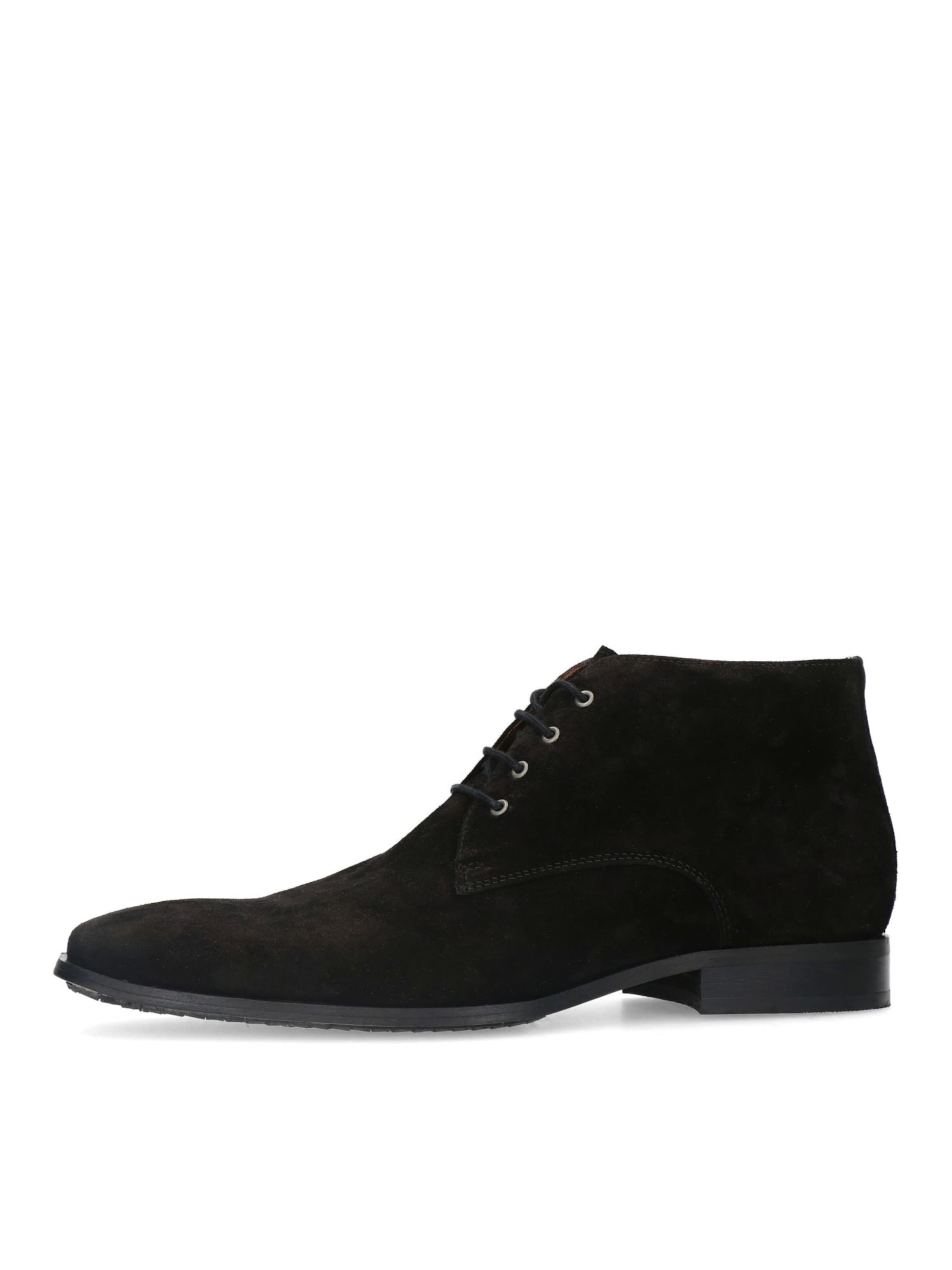 MANFIELD Chukka Boots in Black: front