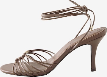 Sandalo con cinturino di Next in beige: frontale