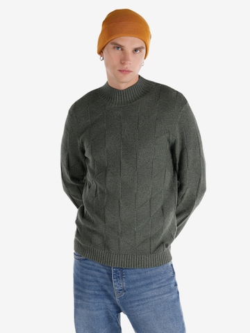Colin's Sweater in Green: front