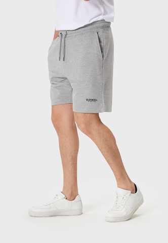 Oldskull Regular Sweatshorts 'Basic Osk' in Grau